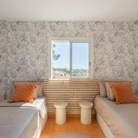 בית נופש Casa Linda *