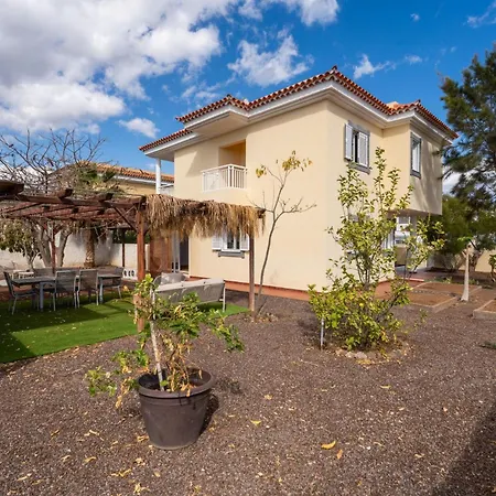 בית נופש Casa Linda